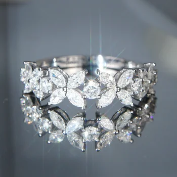 Huitan Романтичен Цветен Дизайн на Сватбени и Годежни Пръстени AAA Бяло CZ Камък Луксозни Аксесоари за Жени Ефектните Бижута на Едро