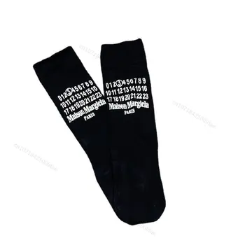 Maison Margiela Чорапи Дамски Модни Нови MM6 Дамски Чорапи с Логото на Средна дължина за Скейтборд Мъжки Трикотажни Ежедневни Спортни Ледени Копринени Отвън