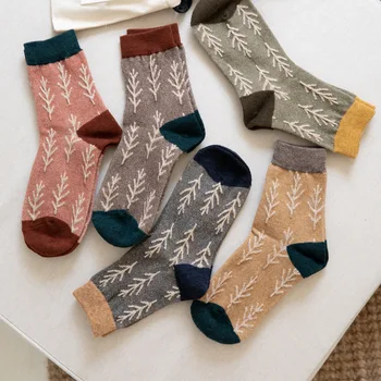 Есенно-зимни Нови Цветни Дебели Вълнени Чорапи с малка Фигура дърво, Коледни Дамски Чорапи с дрямка, 1 Чифт, Размерът на ЕС 35-43