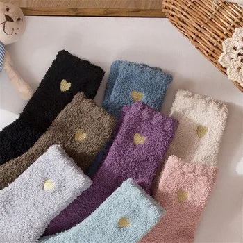 Препоръчвам !! Дамски Чорапи За Сън, Пол, Есенно-Зимните Сладки Чехли със Сърца, Пухкави Дамски Топли Пухкави Чорапи